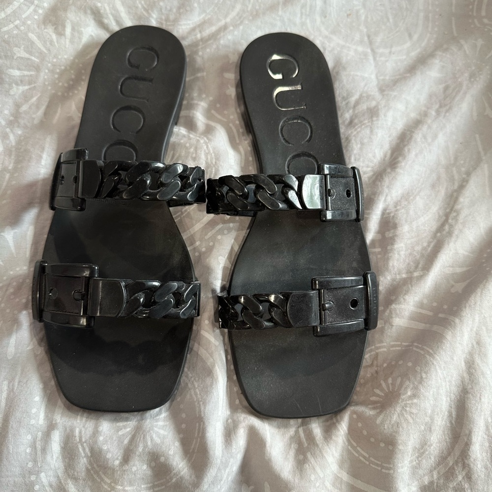 Gucci jelly sandals!